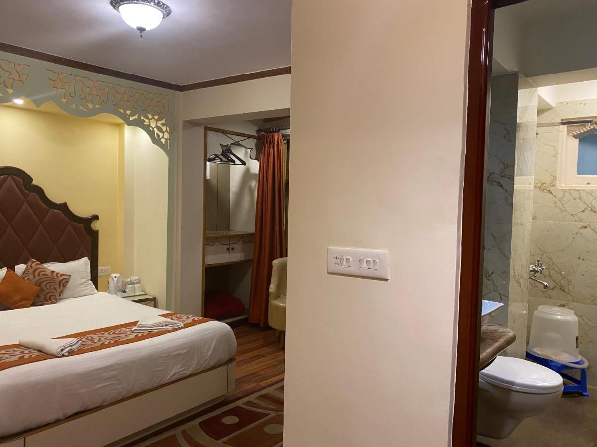 Omega Residency Hotel Darjeeling  Eksteriør billede