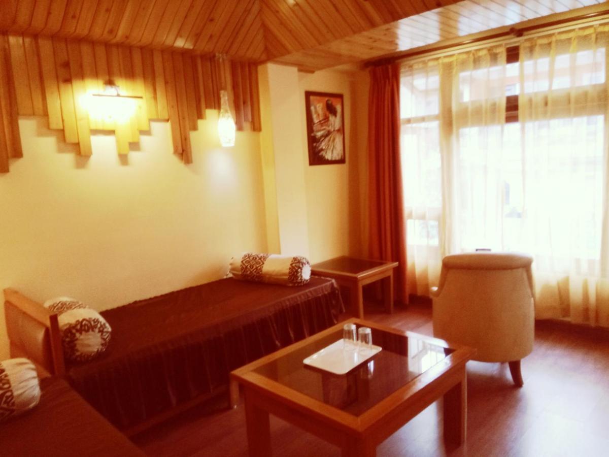 Omega Residency Hotel Darjeeling  Eksteriør billede